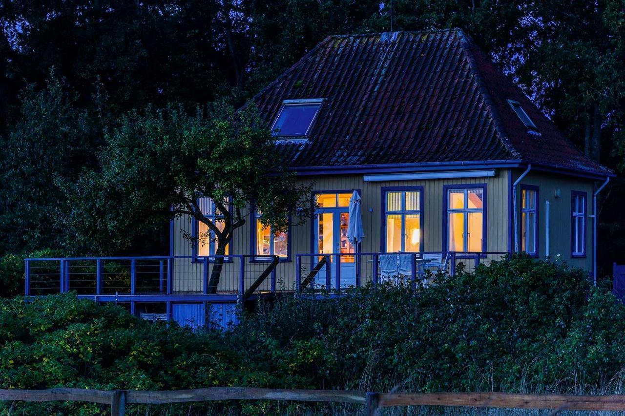Skaerven Beachfront And Apartment Nyborg