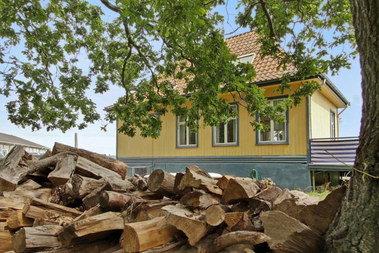 Apartment Skaerven Beachfront And *