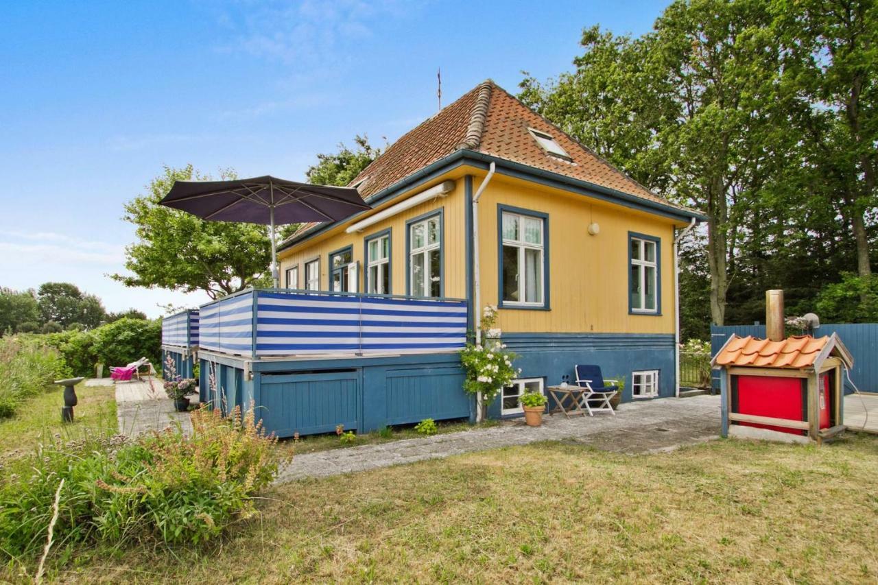 Apartment Skaerven Beachfront And