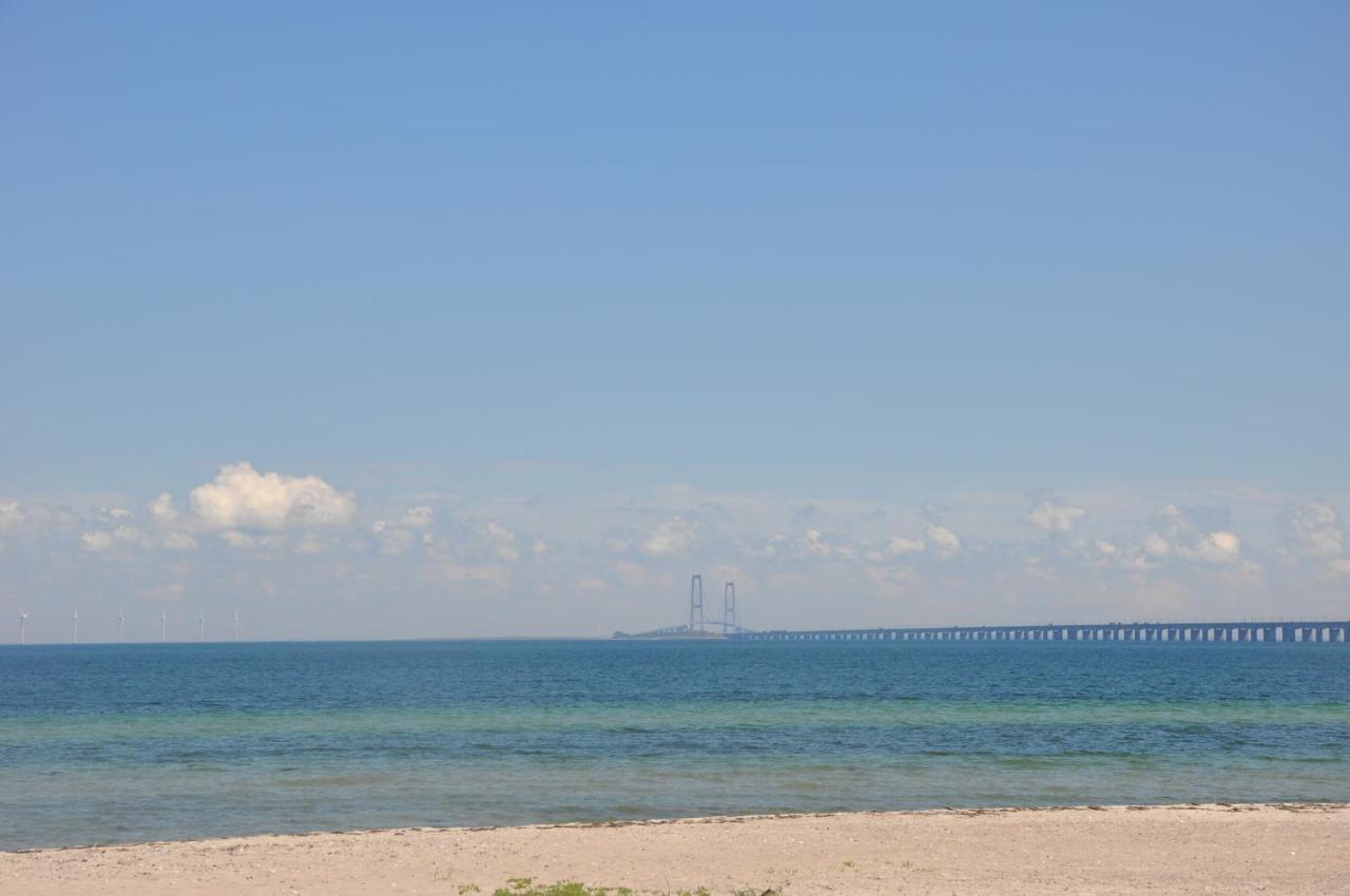 Skaerven Beachfront And *